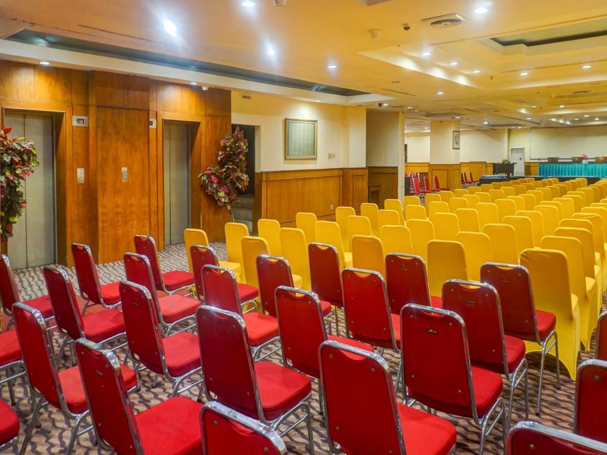Oyo 3967 Hotel Pantai Wisata Makassar Dış mekan fotoğraf
