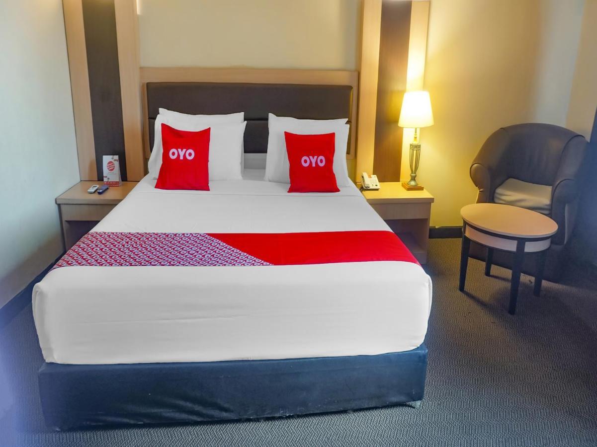 Oyo 3967 Hotel Pantai Wisata Makassar Dış mekan fotoğraf